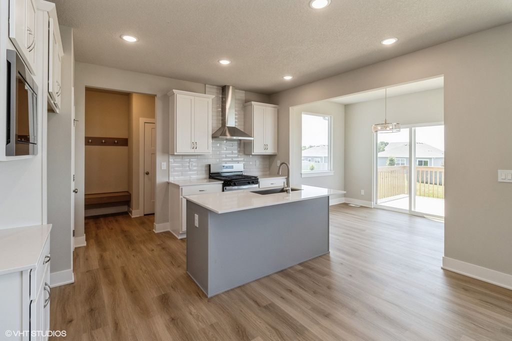 2536 E 50th Court, Des Moines, IA 50317