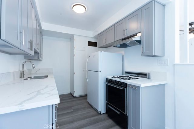 119 S Normandie Avenue 2, Los Angeles, CA 90004