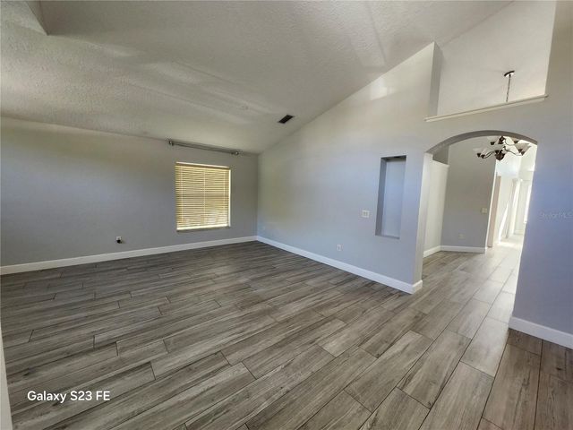 12518 SPARKLEBERRY ROAD, Tampa, FL 33626
