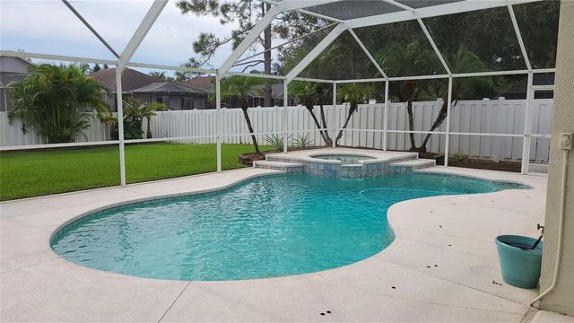 12518 SPARKLEBERRY ROAD, Tampa, FL 33626