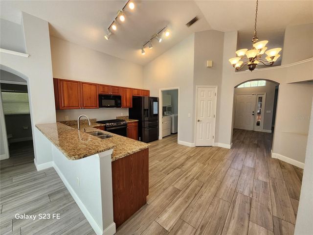 12518 SPARKLEBERRY ROAD, Tampa, FL 33626