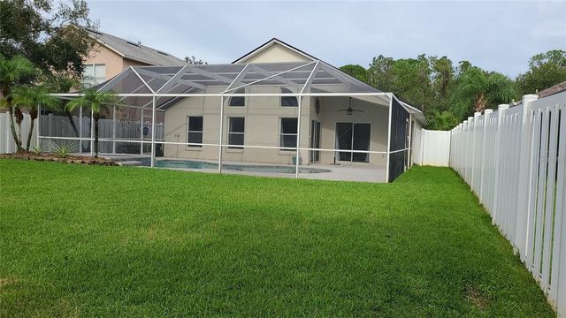 12518 SPARKLEBERRY ROAD, Tampa, FL 33626