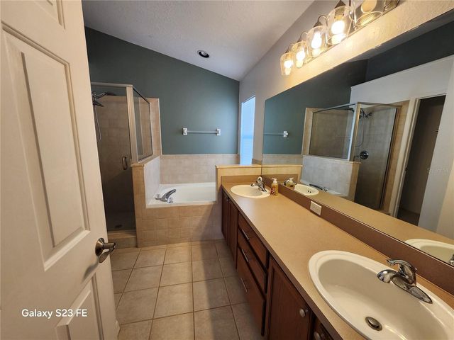 12518 SPARKLEBERRY ROAD, Tampa, FL 33626