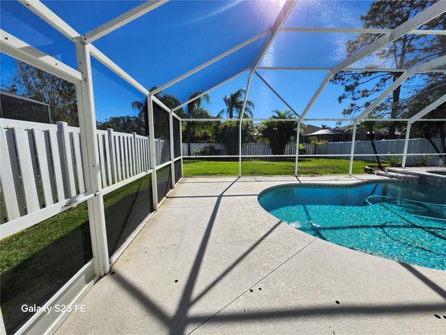 12518 SPARKLEBERRY ROAD, Tampa, FL 33626