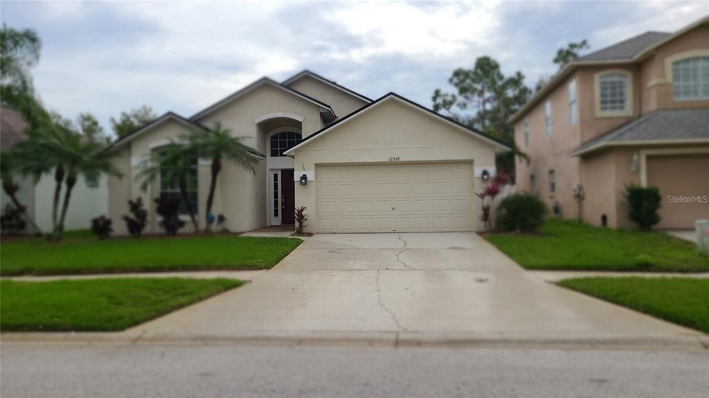 12518 SPARKLEBERRY ROAD, Tampa, FL 33626