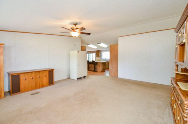 5440 W 7th Street, Sheridan, TX 77475