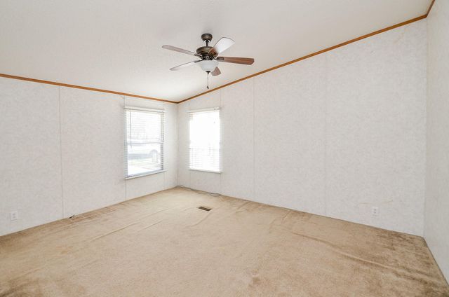 5440 W 7th Street, Sheridan, TX 77475