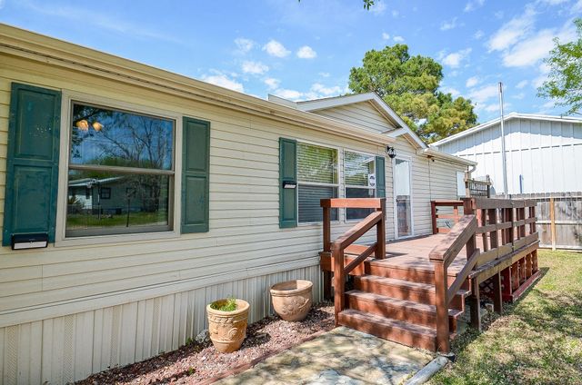 5440 W 7th Street, Sheridan, TX 77475