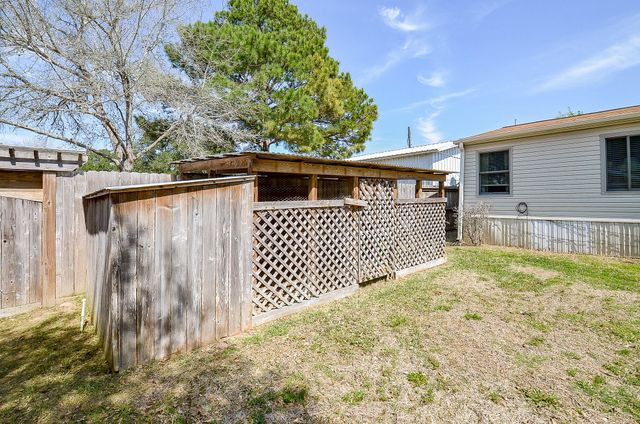 5440 W 7th Street, Sheridan, TX 77475
