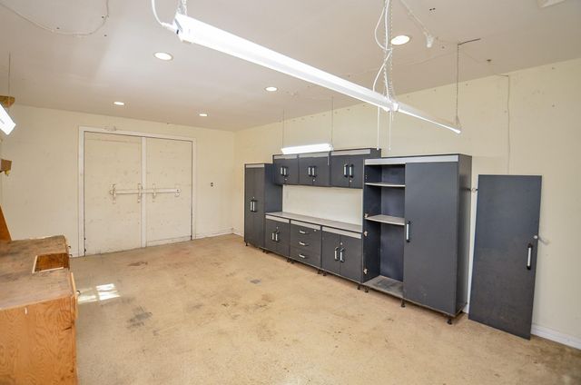 5440 W 7th Street, Sheridan, TX 77475