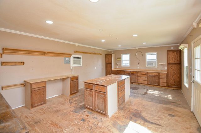 5440 W 7th Street, Sheridan, TX 77475