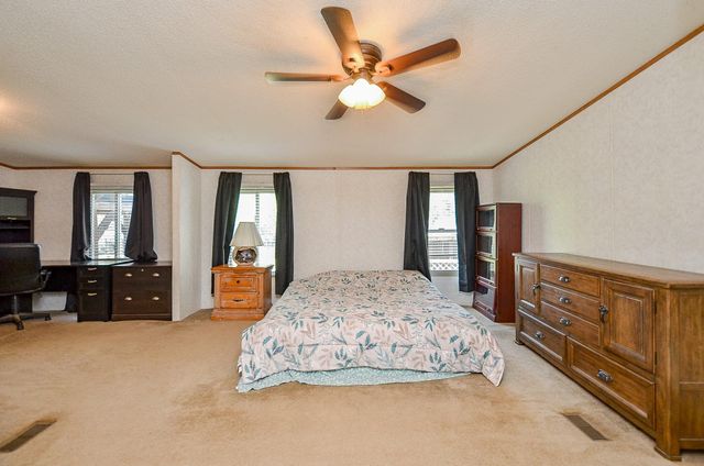 5440 W 7th Street, Sheridan, TX 77475