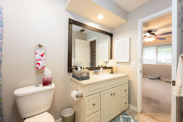 50 Yacht Cove Dr Apt 230, Hilton Head Island, SC 29928