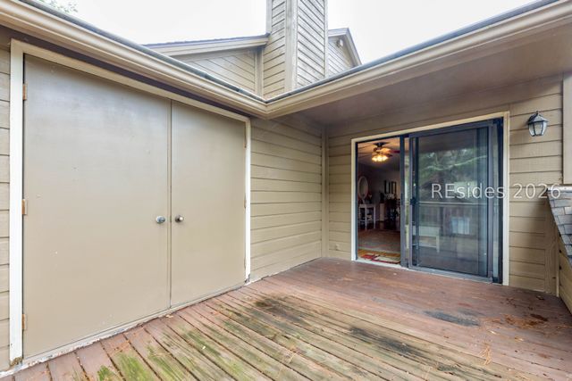 50 Yacht Cove Dr Apt 230, Hilton Head Island, SC 29928