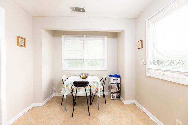 50 Yacht Cove Dr Apt 230, Hilton Head Island, SC 29928