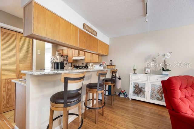 50 Yacht Cove Dr Apt 230, Hilton Head Island, SC 29928