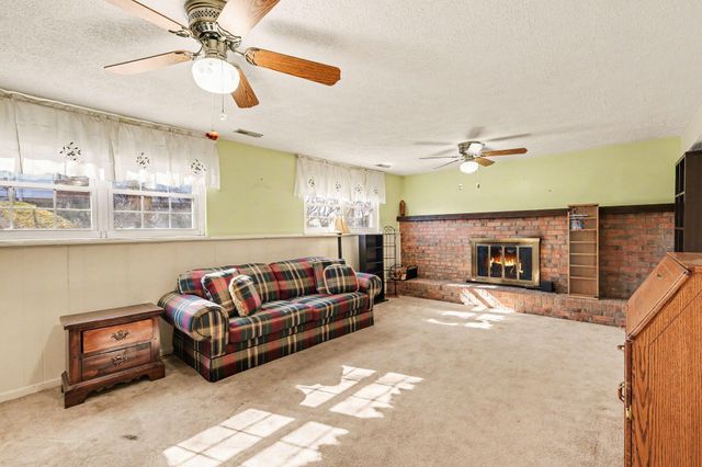 1895 Fernwood Place, Burlington, KY 41005