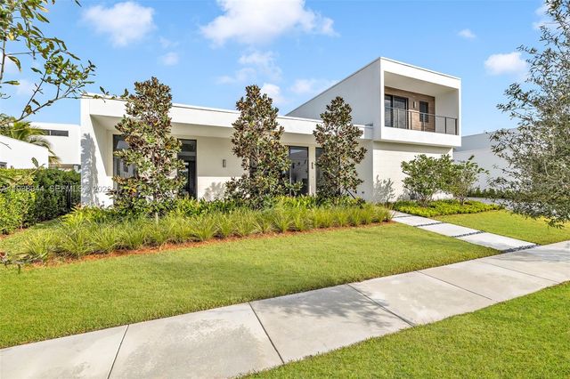 16699 N Botaniko Drive N, Weston, FL 33326