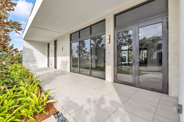 16699 N Botaniko Drive N, Weston, FL 33326