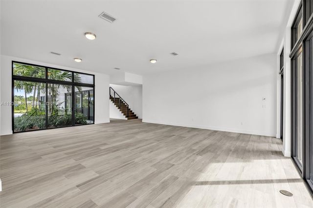 16699 N Botaniko Drive N, Weston, FL 33326