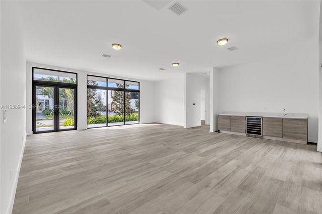 16699 N Botaniko Drive N, Weston, FL 33326