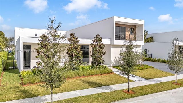 16699 N Botaniko Drive N, Weston, FL 33326