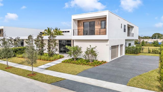 16699 N Botaniko Drive N, Weston, FL 33326