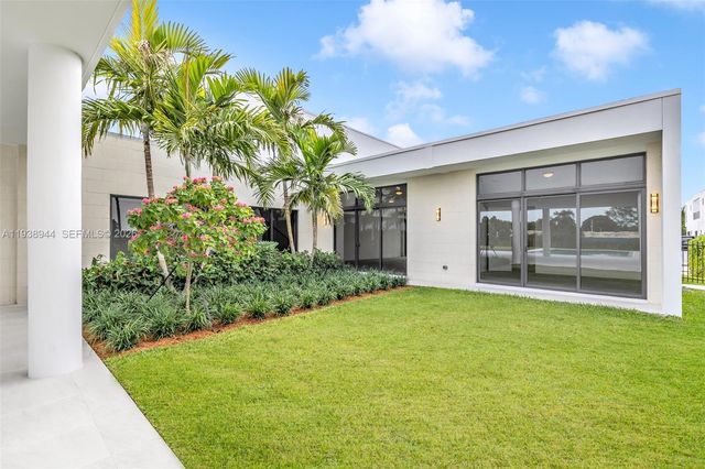16699 N Botaniko Drive N, Weston, FL 33326