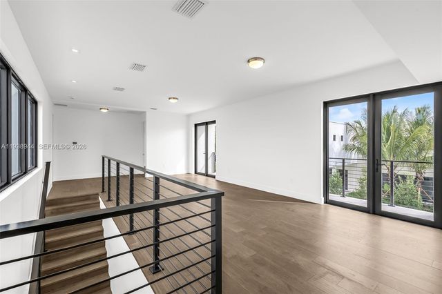 16699 N Botaniko Drive N, Weston, FL 33326