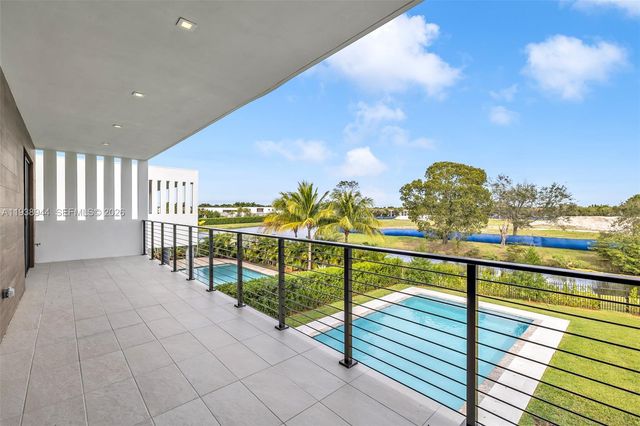 16699 N Botaniko Drive N, Weston, FL 33326