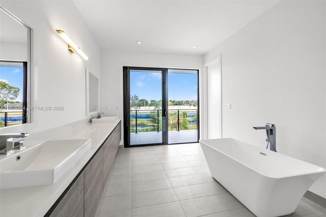 16699 N Botaniko Drive N, Weston, FL 33326