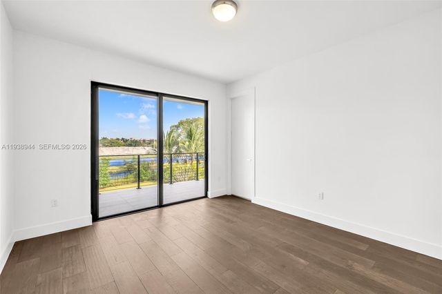 16699 N Botaniko Drive N, Weston, FL 33326