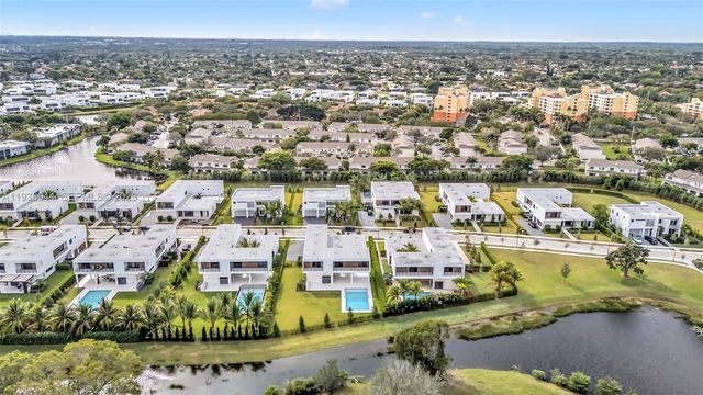 16699 N Botaniko Drive N, Weston, FL 33326