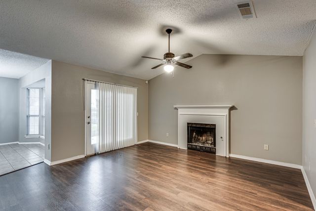 1544 Chapman Street, Cedar Hill, TX 75104