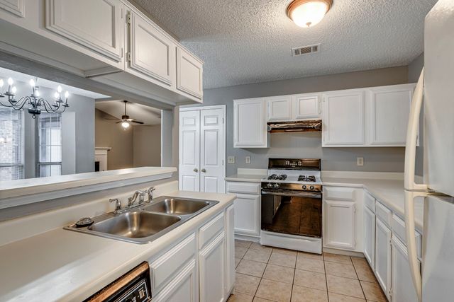 1544 Chapman Street, Cedar Hill, TX 75104