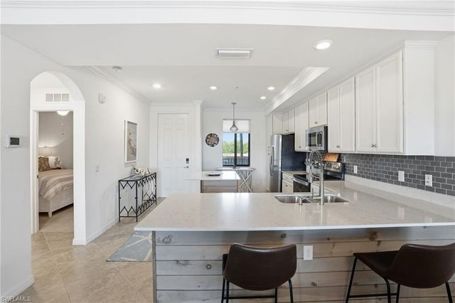 9578 Trevi CT # 5124, Naples, FL 34113