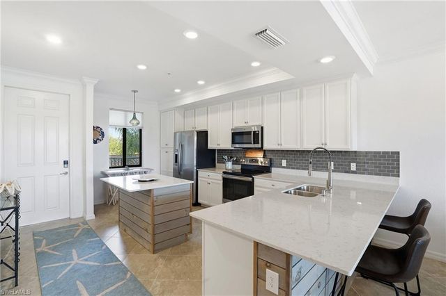 9578 Trevi CT # 5124, Naples, FL 34113