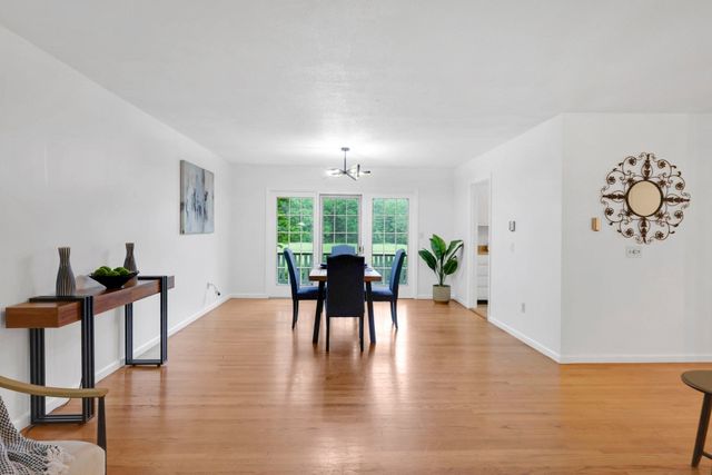 210 Strong St, Amherst, MA 01002
