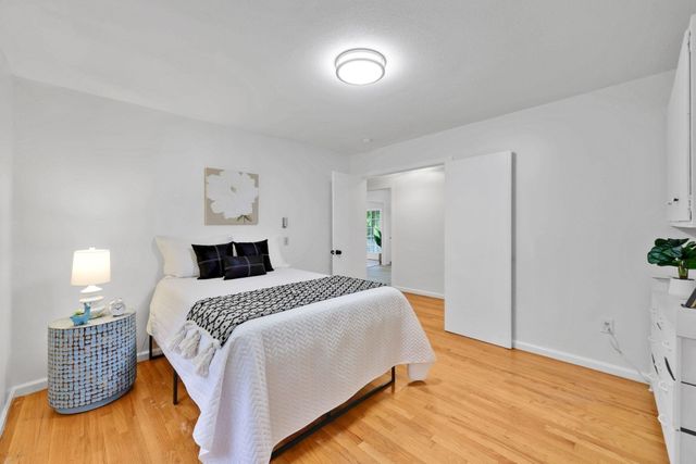 210 Strong St, Amherst, MA 01002