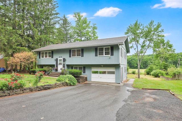 210 Strong St, Amherst, MA 01002