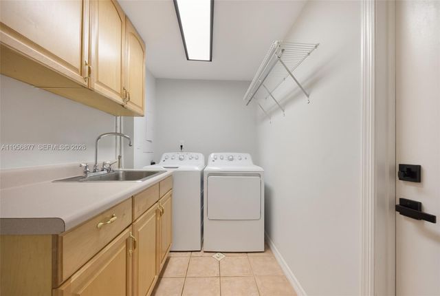 5730 SW 56th Ter 5730, Miami, FL 33143