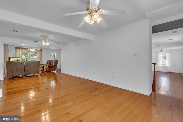 934 SHORE ACRES RD, Arnold, MD 21012
