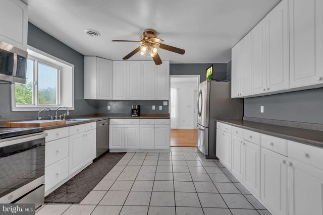 934 SHORE ACRES RD, Arnold, MD 21012