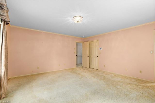 7 Twin Acres Drive, Lexington, NC 27292