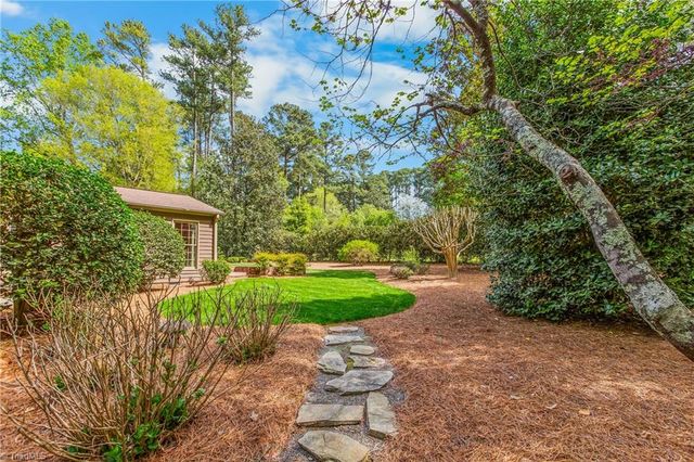 7 Twin Acres Drive, Lexington, NC 27292