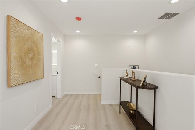 7904 Tampa, Reseda, CA 91335