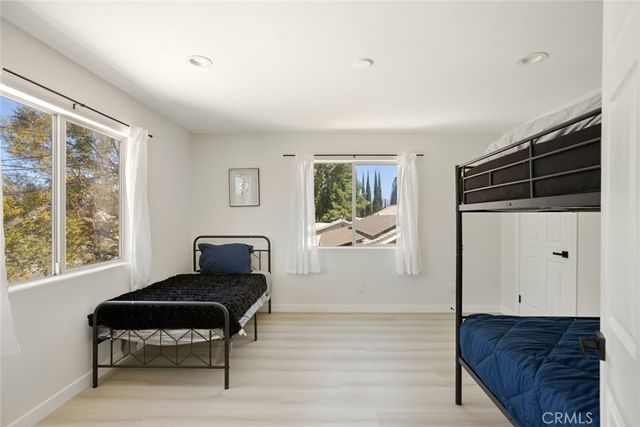 7904 Tampa, Reseda, CA 91335