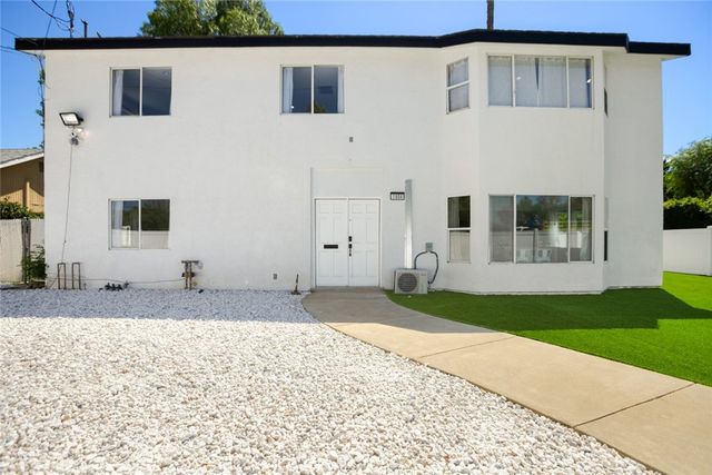 7904 Tampa, Reseda, CA 91335