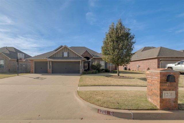 1201 N Vicksburg Terrace, Mustang, OK 73064