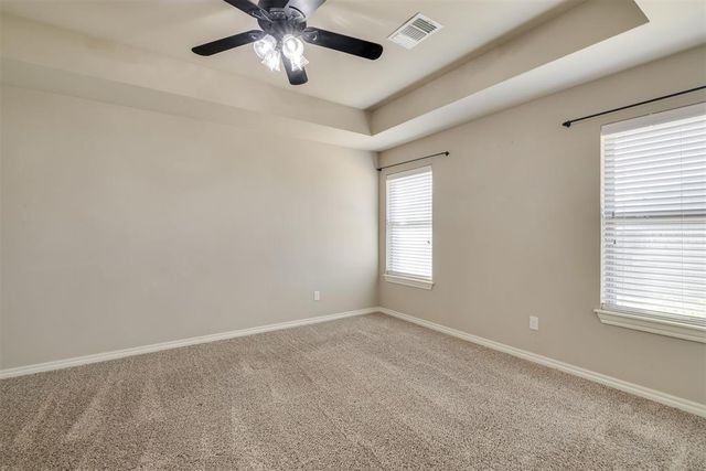 1201 N Vicksburg Terrace, Mustang, OK 73064